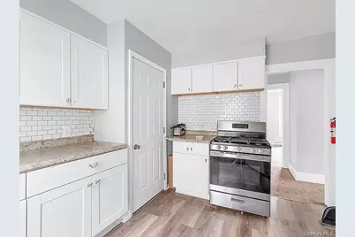 16 Park Place #1, Poughkeepsie, NY 12601 - Photo 5