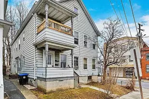 16 Park Pl, Poughkeepsie, NY 12601 - Photo 3