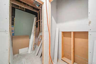 181 Walnut Street, Lynbrook, NY 11563 - Photo 25