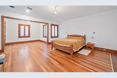 181 Walnut Street, Lynbrook, NY 11563 - Photo 19