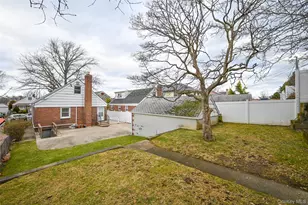 147-28 8th Ave, Whitestone, NY 11357 - Photo 17