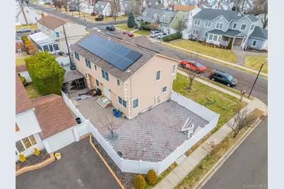 88 Elmwood Street, Plainview, NY 11803 - Photo 43