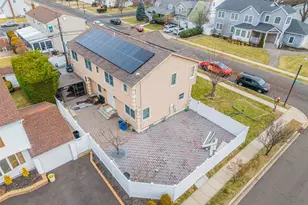 88 Elmwood St, Plainview, NY 11803 - Photo 43