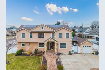 88 Elmwood Street, Plainview, NY 11803 - Photo 1