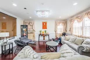 88 Elmwood St, Plainview, NY 11803 - Photo 15