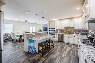 88 Elmwood St, Plainview, NY 11803 - Photo 9