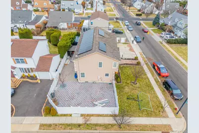 88 Elmwood Street, Plainview, NY 11803 - Photo 45