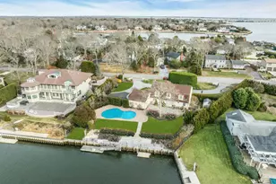 26 Oak Ln, Hampton Bays, NY 11946 - Photo 37