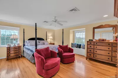 26 Oak Lane, Hampton Bays, NY 11946 - Photo 31