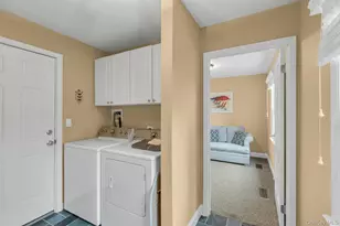 26 Oak Ln, Hampton Bays, NY 11946 - Photo 25