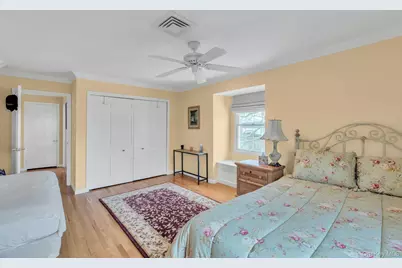 26 Oak Lane, Hampton Bays, NY 11946 - Photo 27