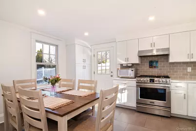 8 Washington Place, Tarrytown, NY 10591 - Photo 5