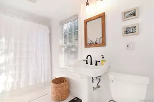 8 Washington Pl, Tarrytown, NY 10591 - Photo 17