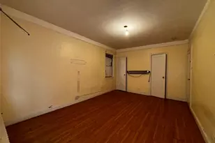 118 Van Cortlandt Ave W, Bronx, NY 10463 - Photo 3