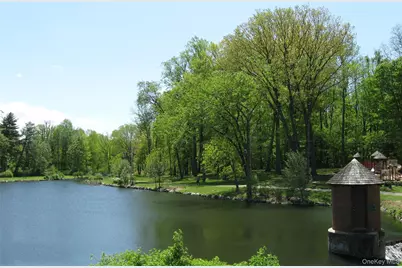 60 Foxwood Drive #2, Pleasantville, NY 10570 - Photo 39