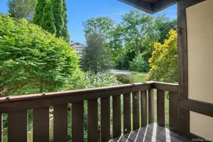 60 Foxwood Dr, Pleasantville, NY 10570 - Photo 5
