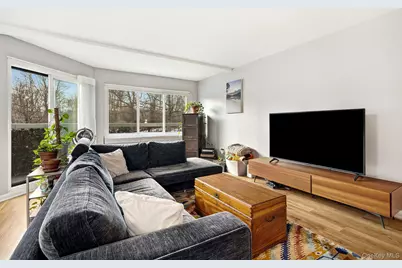 100 High Point Drive #306, Hartsdale, NY 10530 - Photo 11