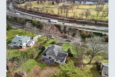 14 Fairway Drive, Great Neck, NY 11020 - Photo 47