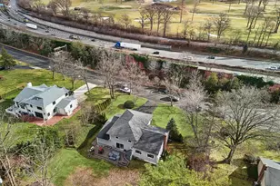 14 Fairway Dr, Great Neck, NY 11020 - Photo 47