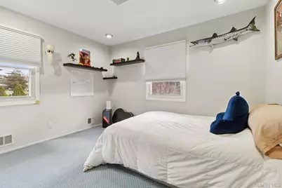 14 Fairway Drive, Great Neck, NY 11020 - Photo 21