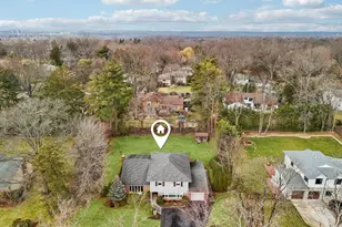 14 Fairway Dr, Great Neck, NY 11020 - Photo 39