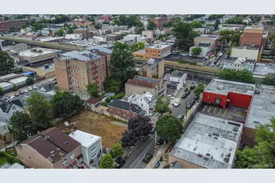 679 E 221st Street, Bronx, NY 10467 - Photo 29