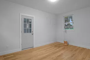 679 E 221st St, Bronx, NY 10467 - Photo 15