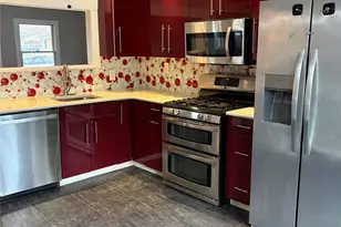 104 Ohls St, Patchogue, NY 11772 - Photo 5