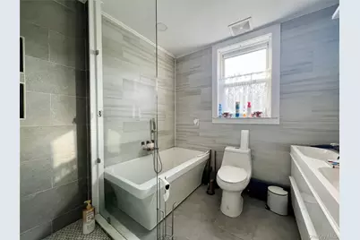 178 Winfred Avenue, Yonkers, NY 10704 - Photo 11