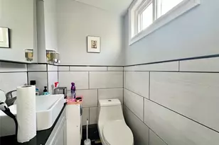 178 Winfred Ave, Yonkers, NY 10704 - Photo 5