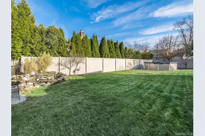 2 Terry Court, Glen Head, NY 11545 - Photo 29