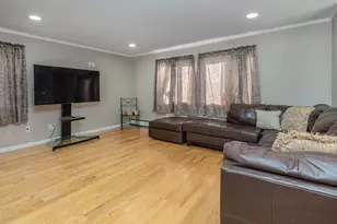 2 Terry Ct, Glen Head, NY 11545 - Photo 5