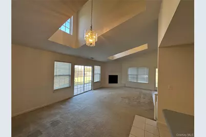 47 Summerfield Lane N, Riverhead, NY 11901 - Photo 5