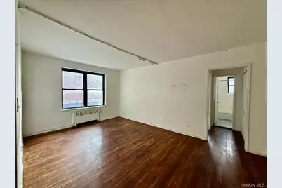 44-10 Macnish #1G, Elmhurst, NY 11373 - Photo 5