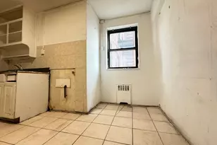 44-10 Macnish, Elmhurst, NY 11373 - Photo 11