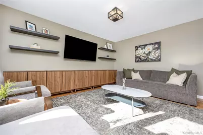 15 Irving Place, Islip Terrace, NY 11752 - Photo 5