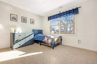 15 Irving Place, Islip Terrace, NY 11752 - Photo 21