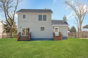 15 Irving Pl, Islip Terrace, NY 11752 - Photo 27