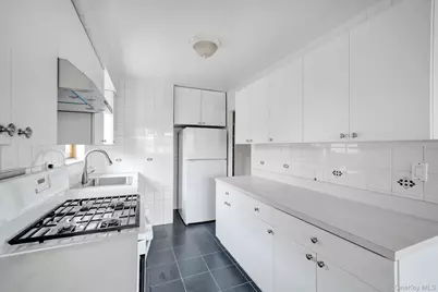 80-24 138th Street, Briarwood, NY 11435 - Photo 9