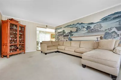 159 Avon Place, West Hempstead, NY 11552 - Photo 5