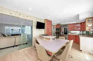 159 Avon Pl, West Hempstead, NY 11552 - Photo 9