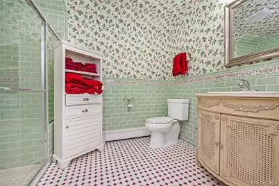 159 Avon Place, West Hempstead, NY 11552 - Photo 27