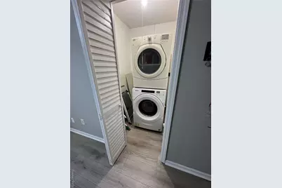 100 Hawthorne Avenue, Central Islip, NY 11722 - Photo 15