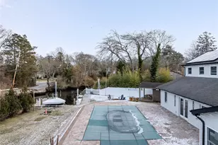 24 Twin River Dr, Oakdale, NY 11769 - Photo 29