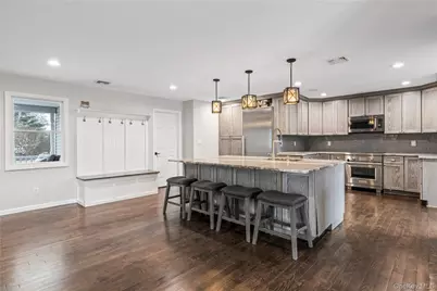 24 Twin River Drive, Oakdale, NY 11769 - Photo 5