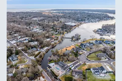 24 Twin River Drive, Oakdale, NY 11769 - Photo 33