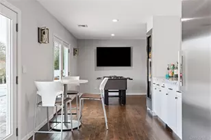 24 Twin River Dr, Oakdale, NY 11769 - Photo 13