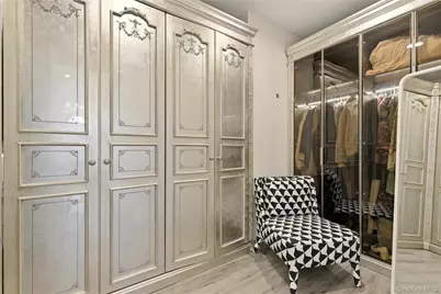 265 Laurel Lane, Syosset, NY 11791 - Photo 37