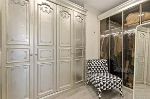 265 Laurel Ln, Syosset, NY 11791 - Photo 37