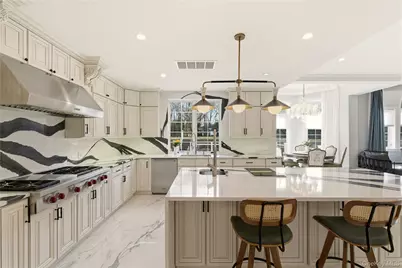 265 Laurel Lane, Syosset, NY 11791 - Photo 15